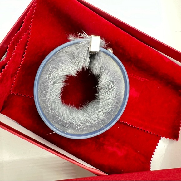 Salvatore Ferragamo Alto Fur & Leather Dyed Blue Bracelet Reversible New in Box - Picture 8 of 17